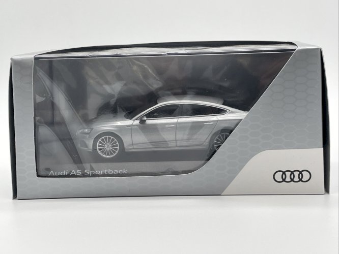 Audi A5 Sportback (2017) 1/43 Spark