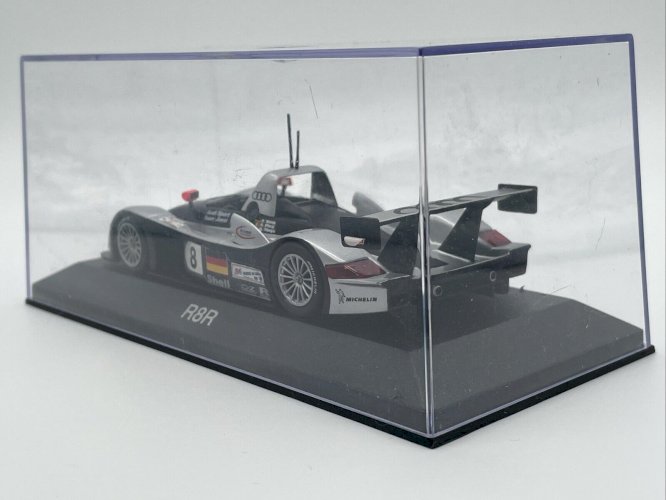Audi R8R 1/43 Minichamps