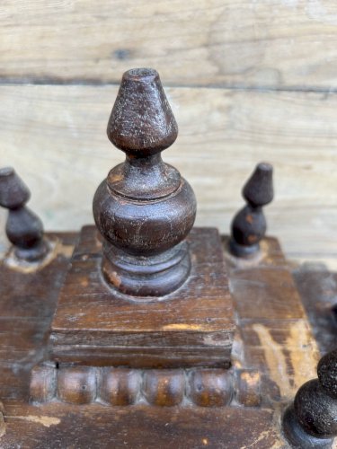 Autel en teck massif