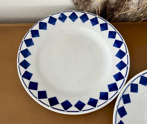 Authenticité - 4 assiettes plates/semi-creuses Losanges bleues - Lamandinoise - Saint Amand 