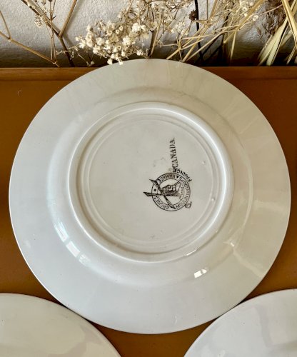 Authenticité - Lot n° 1 - 4 assiettes à dessert Canada - Moulin des Loups - Hamage - Orchies 