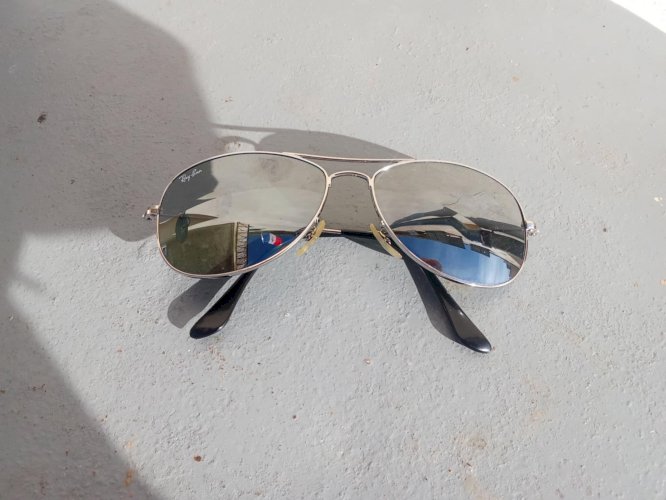 Authentique lunette Ray ban 