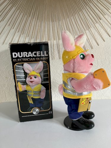 AV7⚜️ Peluche Doudou Publicitaire Le Lapin Bunny Duracell Électricien Électrique