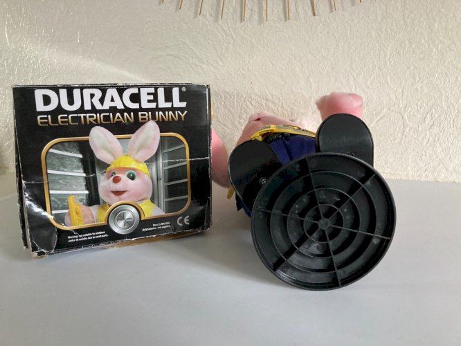 AV7⚜️ Peluche Doudou Publicitaire Le Lapin Bunny Duracell Électricien Électrique