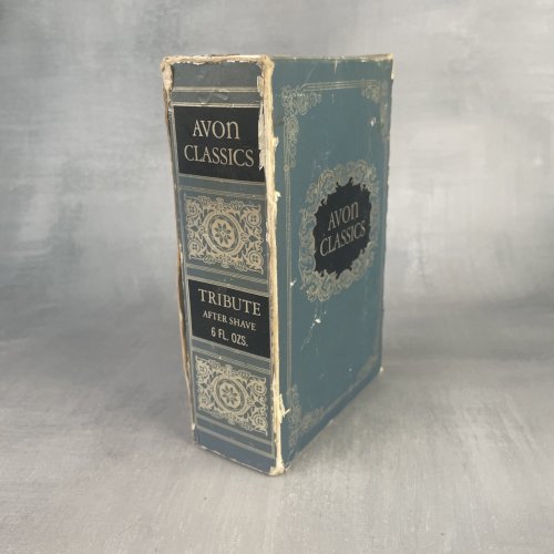 AVON flacon bouteille de collection BOOK CLASSICS TRIBUTE  6 fl oz plein