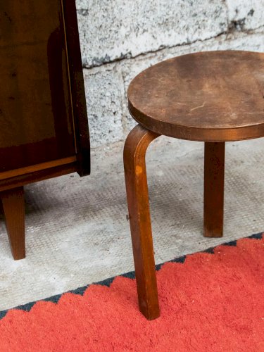 Axel, le tabouret Aalto N°507