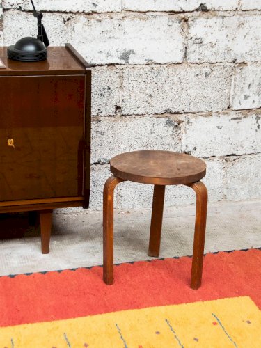 Axel, le tabouret Aalto N°507