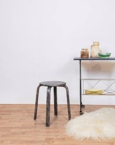 Axel, the Alvar Aalto Stool No. 70