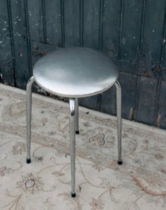 Axel, the silver leather and metal stool No. 563