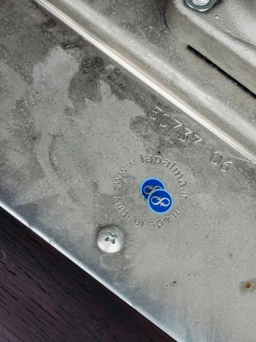 Axel, le tabouret en aluminium brossé N°506