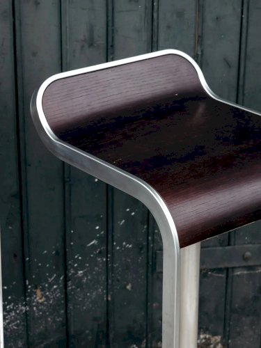 Axel, le tabouret en aluminium brossé N°506