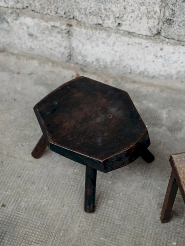 Axel, le tabouret en bois N°121