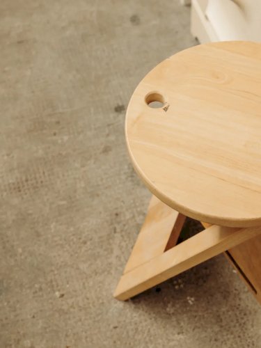 Axel, le tabouret en bois N°371