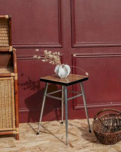 Axel, the formica stool No. 427