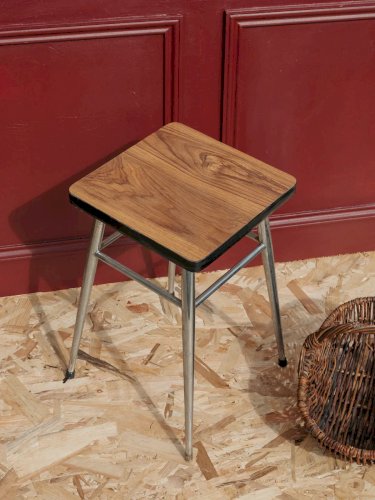 Axel, le tabouret en formica N°427