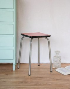 Axel, the Formica stool No. 566