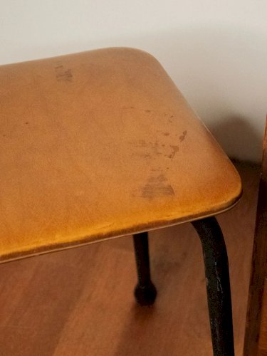 Axel, le tabouret en métal et simili N°545