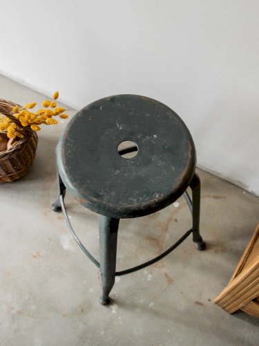 Axel, le tabouret en métal N°422