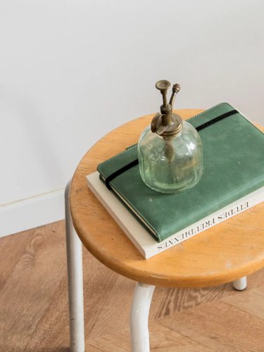 Axel, le tabouret en métal N°529