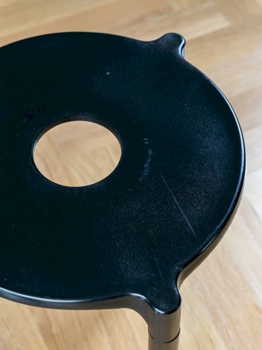 Axel, le tabouret en plastique N°435