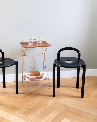 Axel, le tabouret en plastique N°435