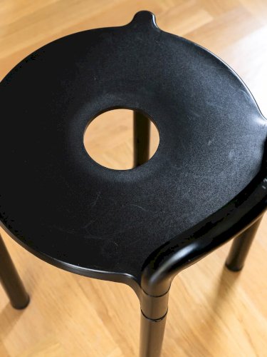 Axel, le tabouret en plastique N°436