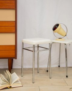 Axel, the synthetic leather and chrome stool No. 585