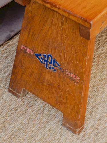 Axel, le tabouret GES en bois N°572