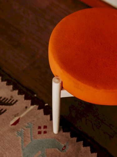 Axel, le tabouret orange N°114
