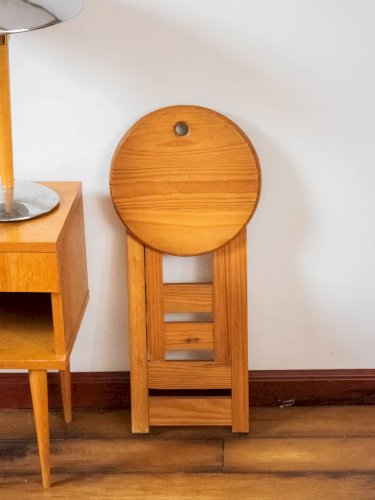 Axel, le tabouret pliable en bois N°544