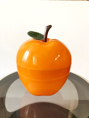 Bac à glaçon pomme orange, années 1970