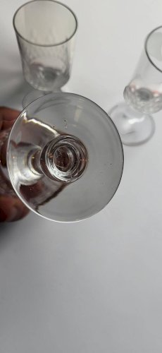 Baccarat - 7 verres à vin modèle Champigny Richelieu