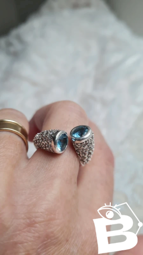 Bague ajustable en argent et strass