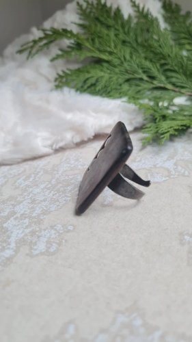 Bague ajustable en bois cristal de roche signée Nature