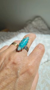Bague ajustable vintage et pierre en pate de verre