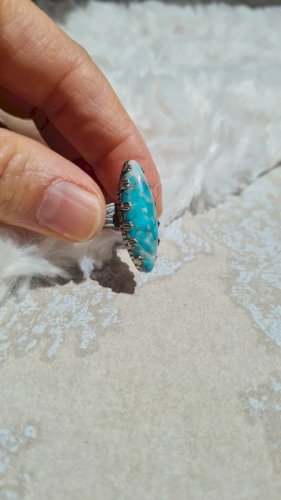 Bague ajustable vintage et pierre en pate de verre