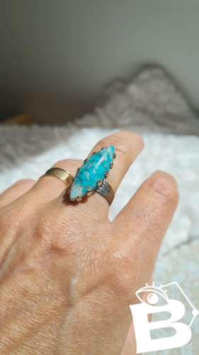 Bague ajustable vintage et pierre en pate de verre