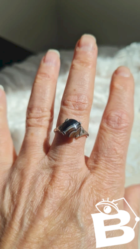 Bague Art Deco en  argent avec marcassites et agate