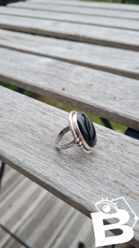 Bague cabochon en argent et onyx