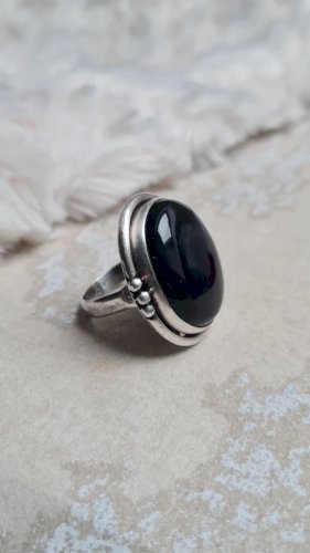 Bague cabochon en argent et onyx