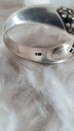 Bague en argent avec saphir et zirconium