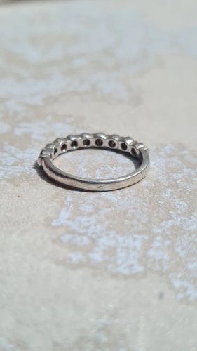 Bague en argent avec strass
