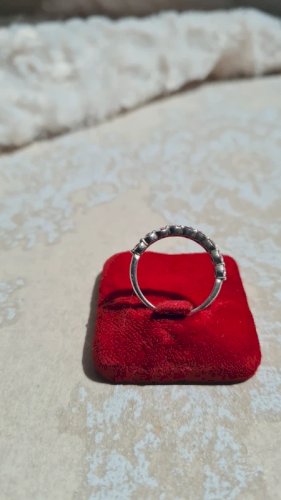 Bague en argent avec strass