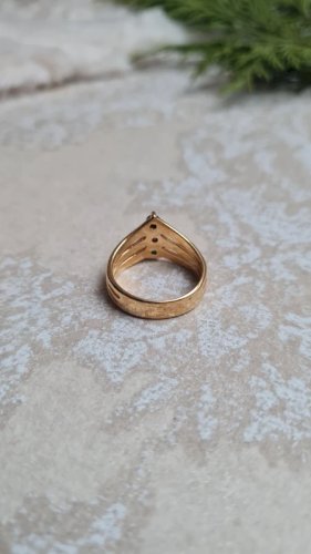 Bague en plaqué or et saphirs