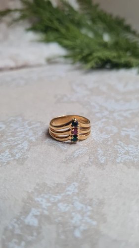 Bague en plaqué or et saphirs