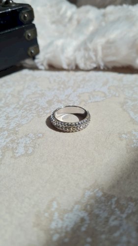 Bague fantaisie avec strass
