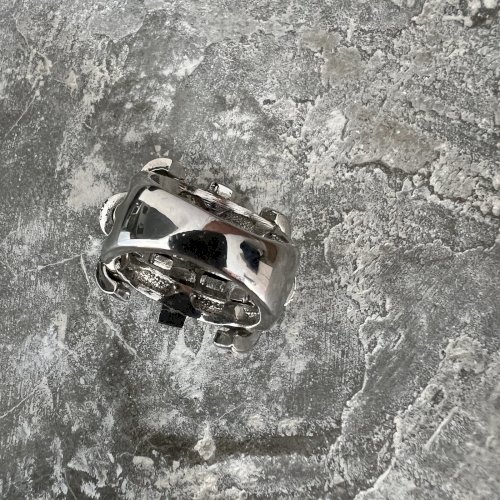 Bague fantaisie chromée strass entrelace vintage couture taille 58 large design