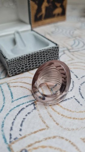 Bague Lalique vendue dans ça boite état neuf