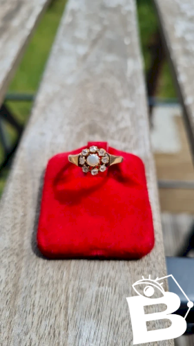 Bague marguerite ancienne en or -diamants et perle
