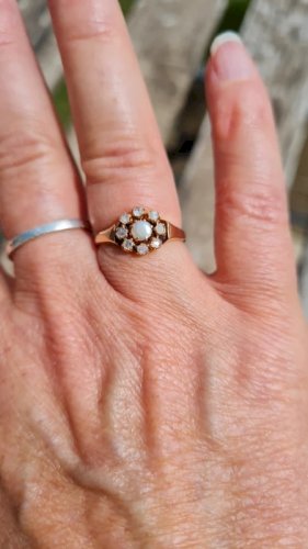 Bague marguerite ancienne en or -diamants et perle